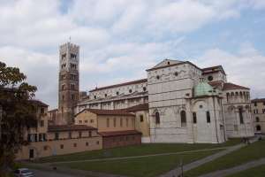 Xtrallusion photo gallery of Italy. Photos, pictures, images and photographs of the Italian Rivieras, the Italian Lakes, the Italian Alps, the Cinque Terre, the Amalfi coast and some of the most beautiful corners of Italy. Plus photos of Italian cities such as Pisa, Milan, Genoa and Rome.